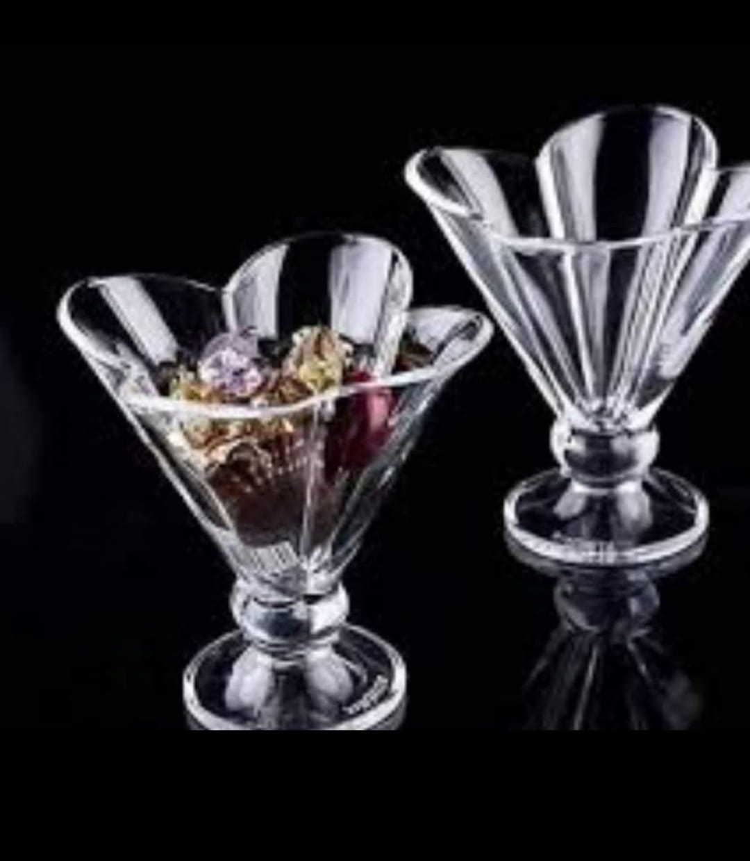 طقم كاسات بوظة زجاج شفاف شكل وردة عدد 6