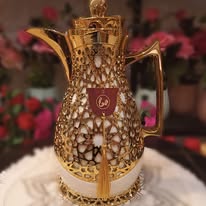 براد قهوة ابيض زخرفة اسلامية 